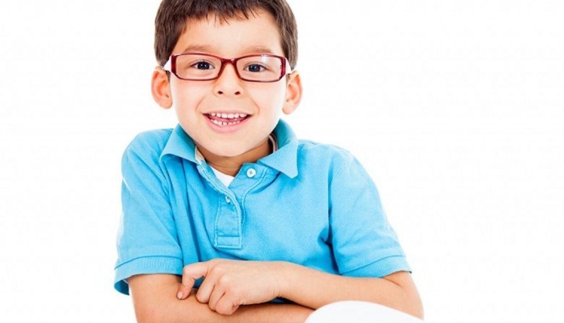 5+1 szempont, amit érdemes figyelembe venni szemüvegkeret választásakor gyermekek számára